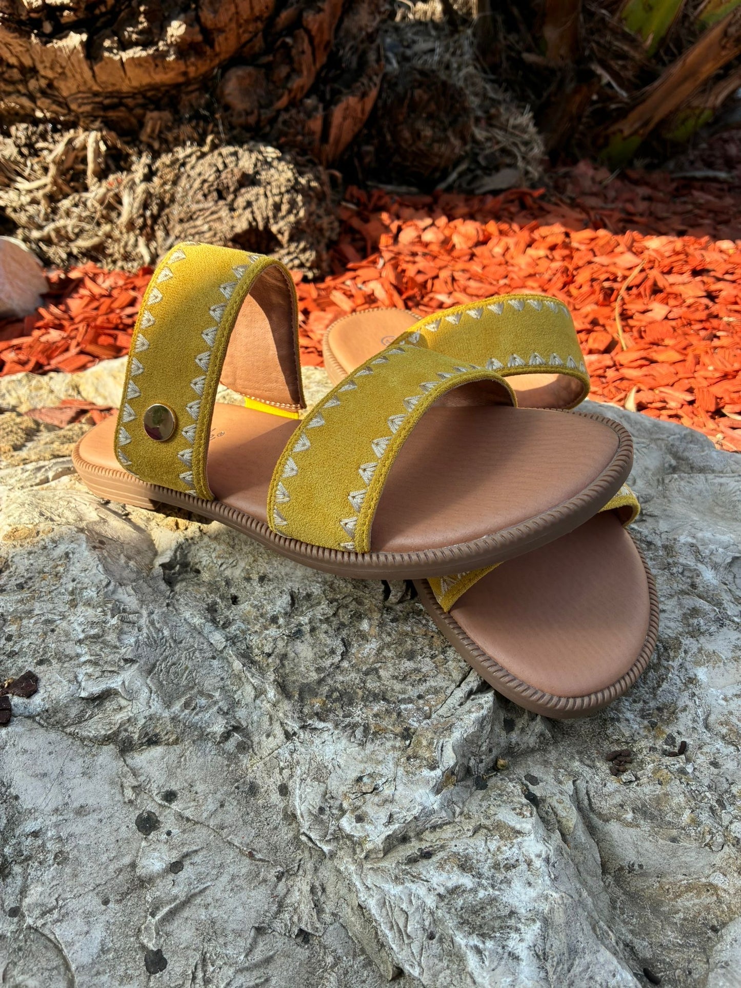 Sandales Jaunes