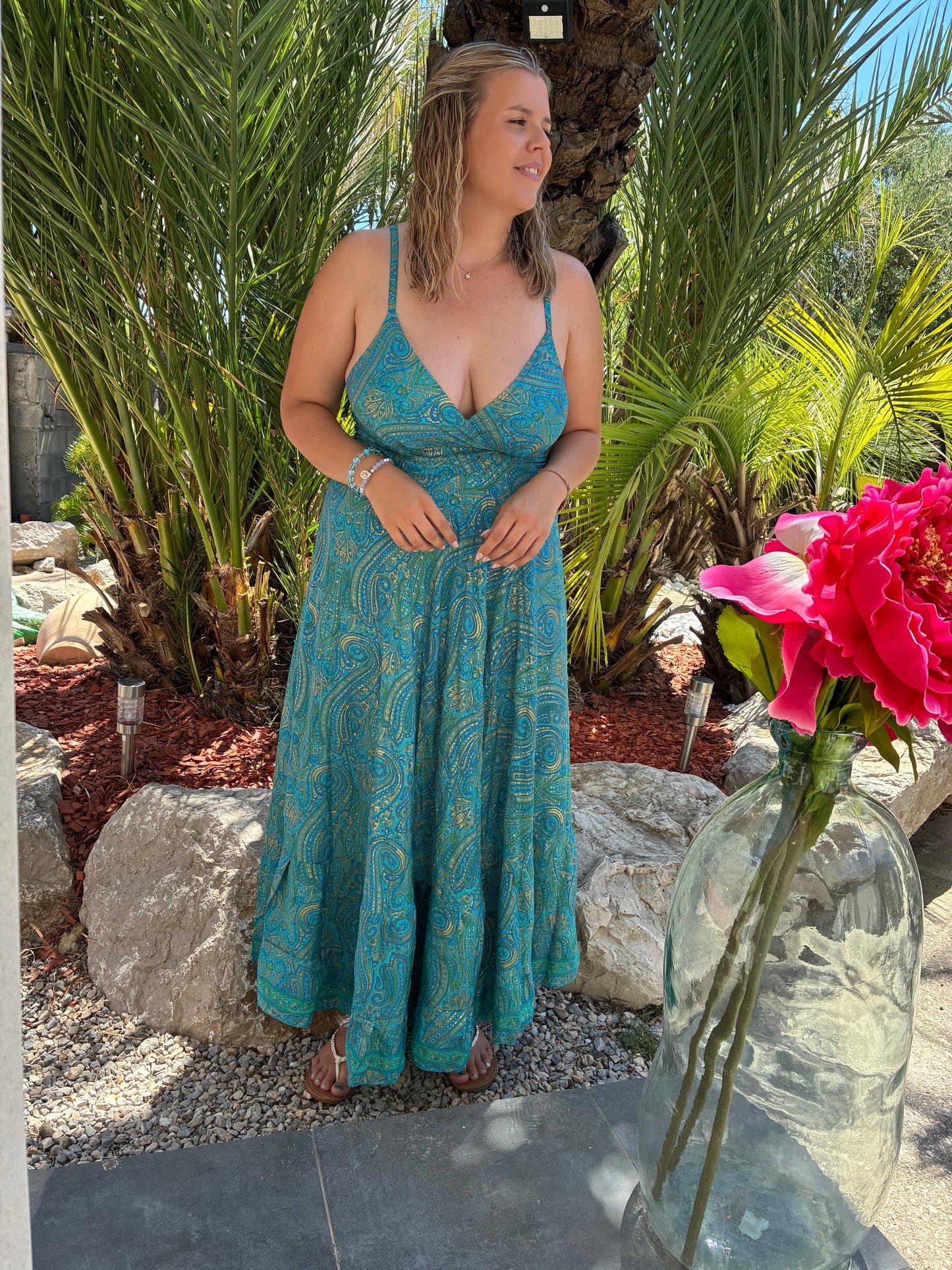 Robe Tara
