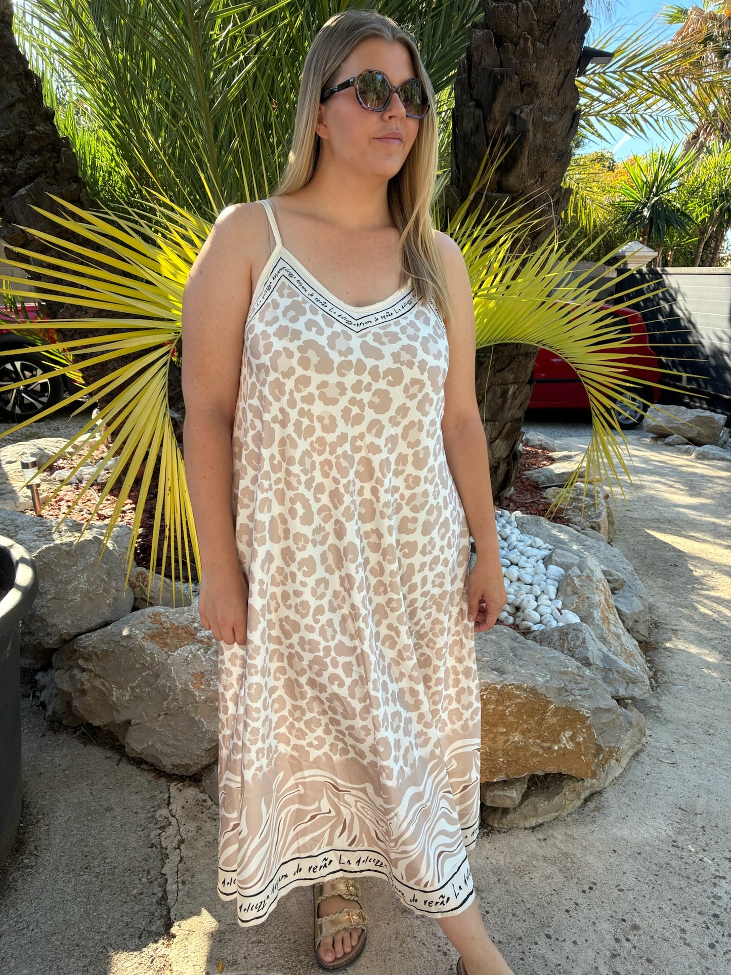 Robe Féline
