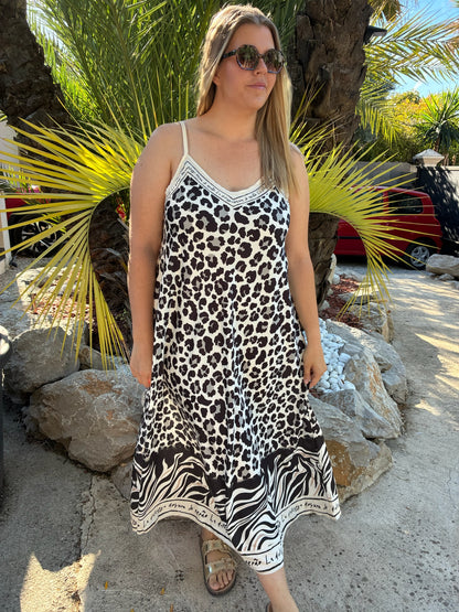 Robe Féline